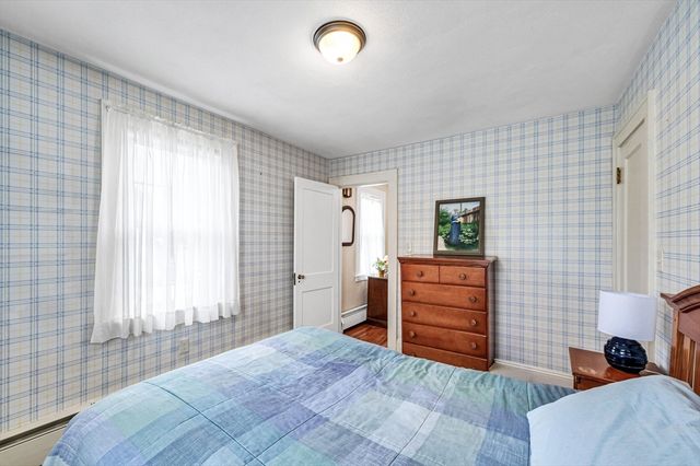 46 Hawthorne Street, Longmeadow, MA 01106