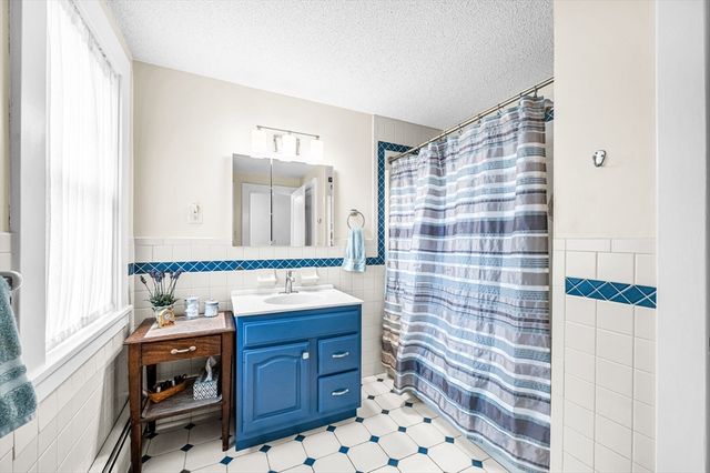 46 Hawthorne Street, Longmeadow, MA 01106