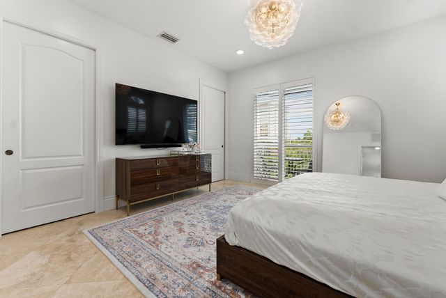 430 SUNSET Drive, Pompano Beach, FL 33062