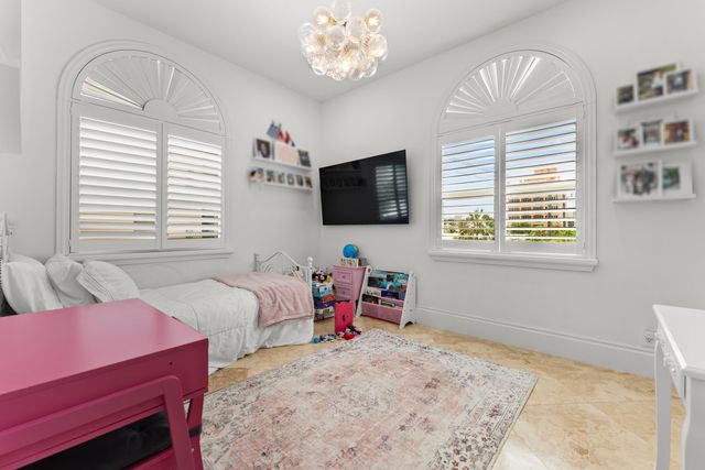 430 SUNSET Drive, Pompano Beach, FL 33062