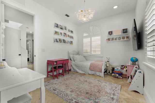 430 SUNSET Drive, Pompano Beach, FL 33062