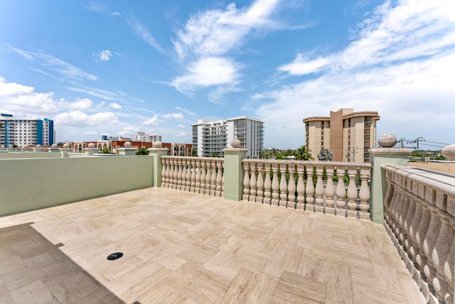 430 SUNSET Drive, Pompano Beach, FL 33062