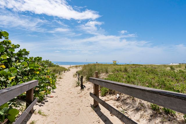 430 SUNSET Drive, Pompano Beach, FL 33062