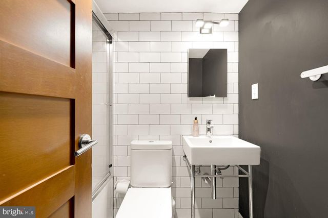 1801 CLYDESDALE PL NW #222, Washington, DC 20009