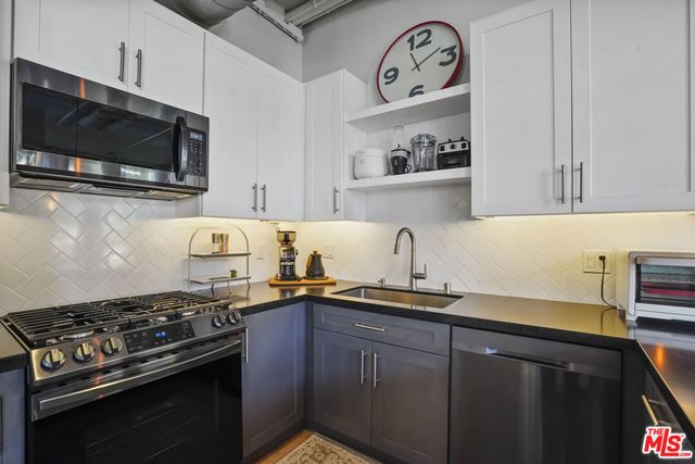 330 W 11th Street 306, Los Angeles, CA 90015