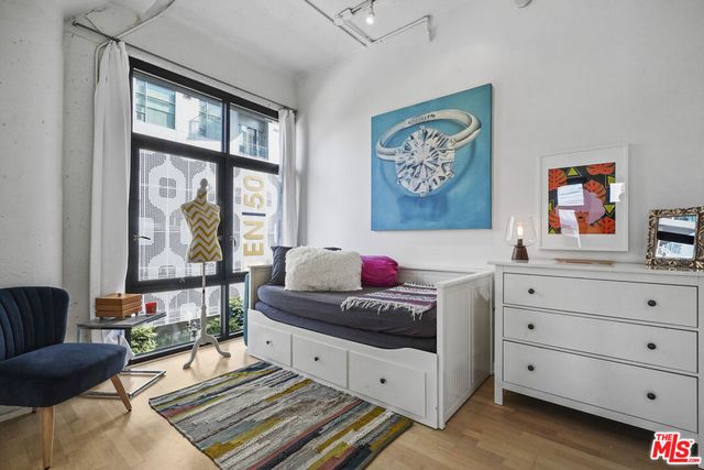 330 W 11th Street 306, Los Angeles, CA 90015
