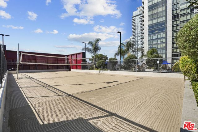 330 W 11th Street 306, Los Angeles, CA 90015