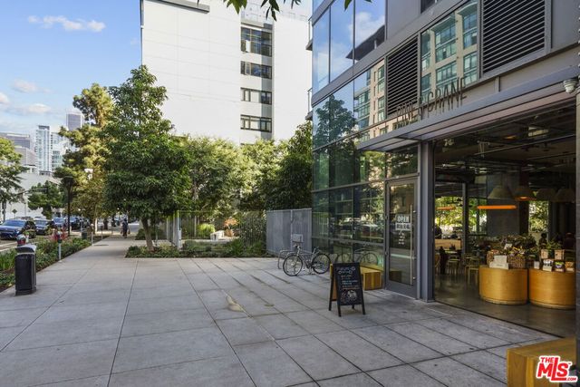 330 W 11th Street 306, Los Angeles, CA 90015