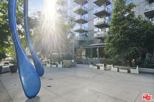 330 W 11th Street 306, Los Angeles, CA 90015