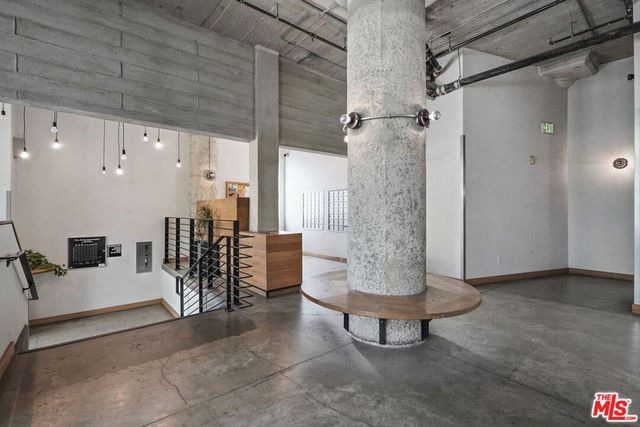 330 W 11th Street 306, Los Angeles, CA 90015