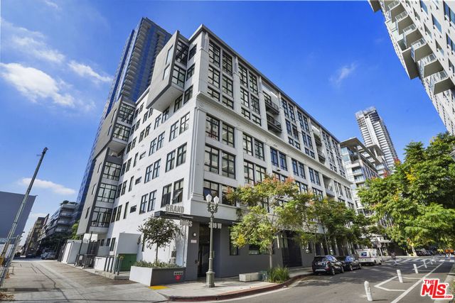 330 W 11th Street 306, Los Angeles, CA 90015