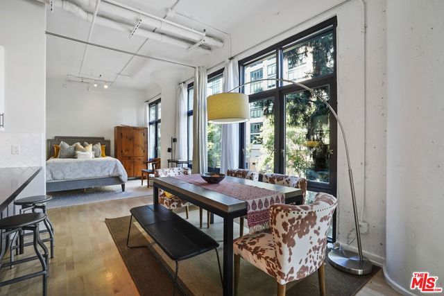 330 W 11th Street 306, Los Angeles, CA 90015