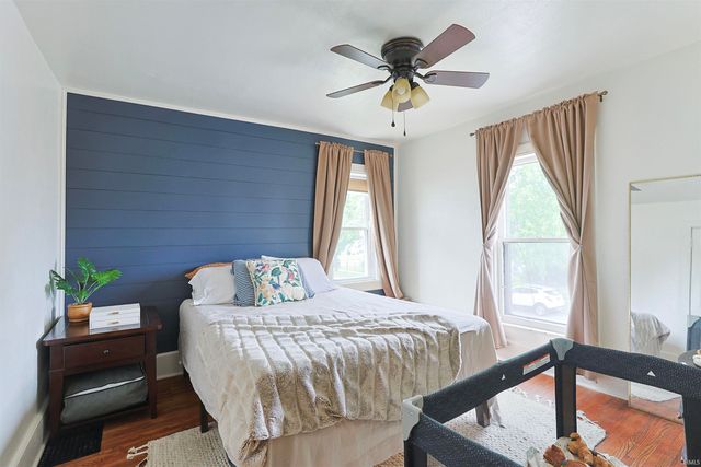 207 W 12th Street, Mishawaka, IN 46544