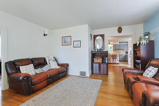 207 W 12th Street, Mishawaka, IN 46544