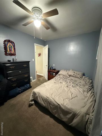 1025 Mill Street, Lincoln Park, MI 48146