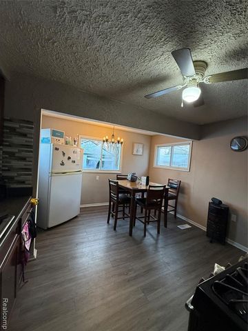 1025 Mill Street, Lincoln Park, MI 48146