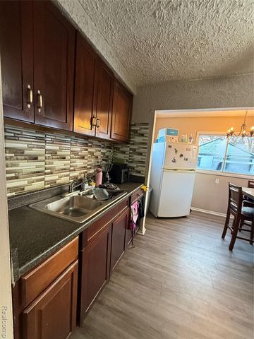 1025 Mill Street, Lincoln Park, MI 48146