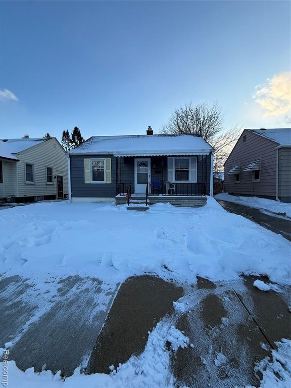 1025 Mill Street, Lincoln Park, MI 48146