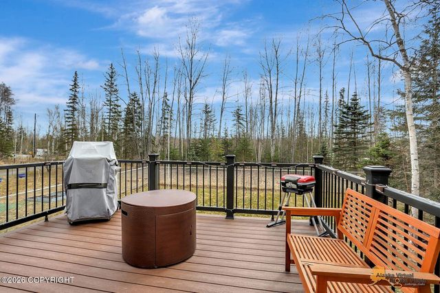 1340 S Countrywood Drive, Wasilla, AK 99654