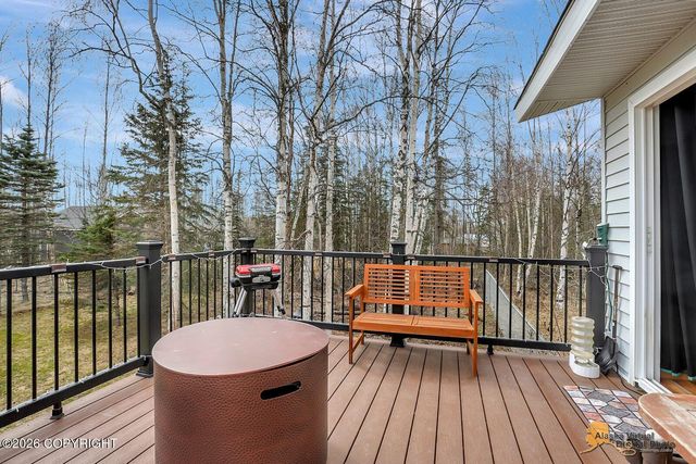1340 S Countrywood Drive, Wasilla, AK 99654
