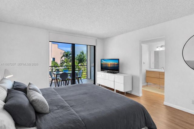 20401 NE 30th Ave 310-8, Aventura, FL 33180