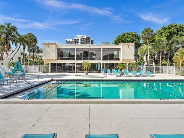 20401 NE 30th Ave 310-8, Aventura, FL 33180