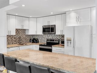 20401 NE 30th Ave 310-8, Aventura, FL 33180