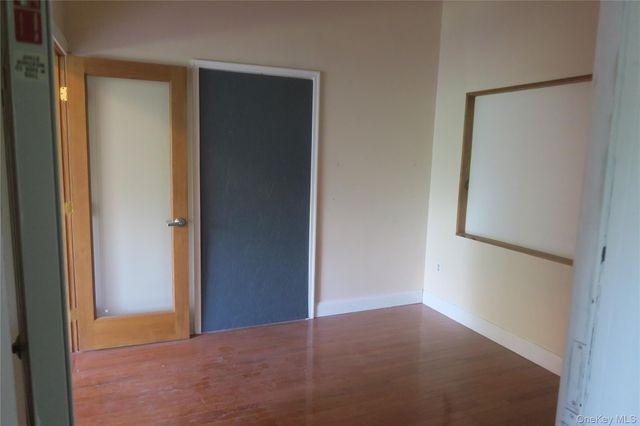 2430 State Route 32 1, New Windsor, NY 12553
