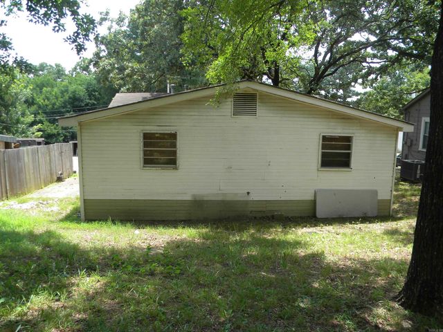 1109 w 49th Street, North Little Rock, AR 72118