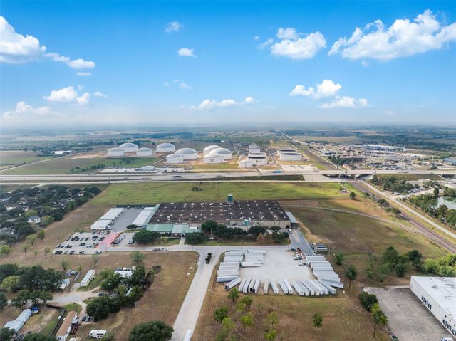 233 Kersten Road, Sealy, TX 77474