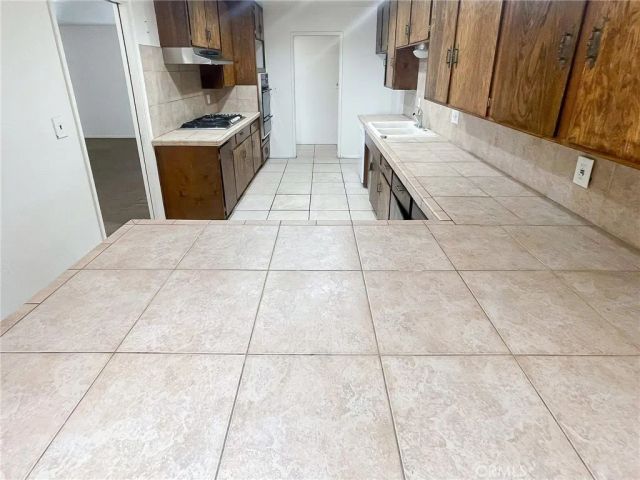 45035 18th St W, Lancaster, CA 93534