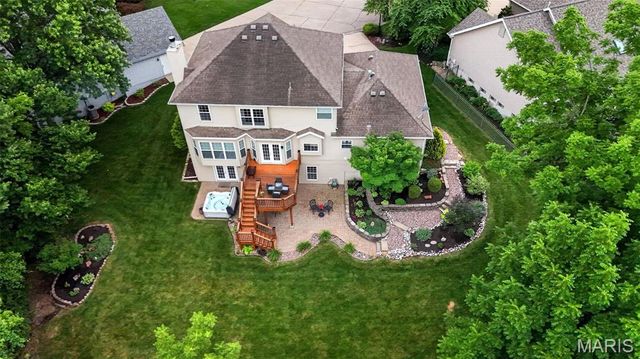 320 Huntleigh Manor Drive, St Charles, MO 63303