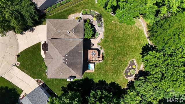 320 Huntleigh Manor Drive, St Charles, MO 63303