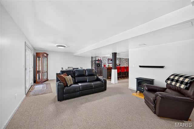 320 Huntleigh Manor Drive, St Charles, MO 63303
