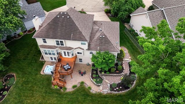 320 Huntleigh Manor Drive, St Charles, MO 63303