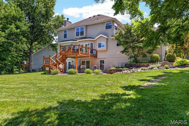 320 Huntleigh Manor Drive, St Charles, MO 63303