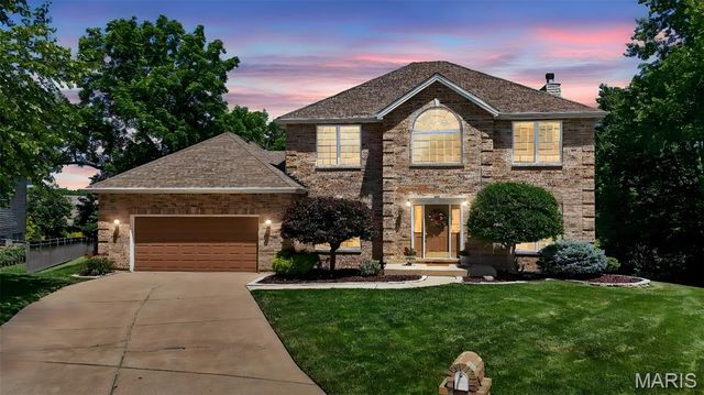 320 Huntleigh Manor Drive, St Charles, MO 63303
