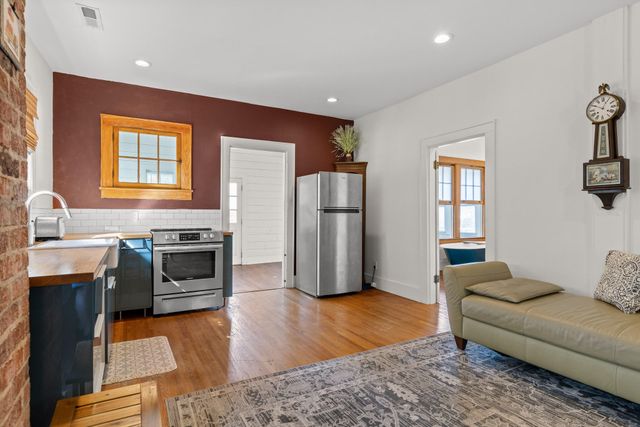 1035 E 5th Street, Chattanooga, TN 37403