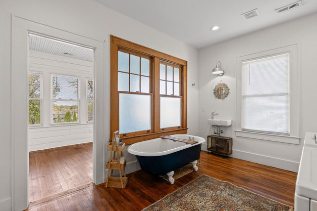 1035 E 5th Street, Chattanooga, TN 37403