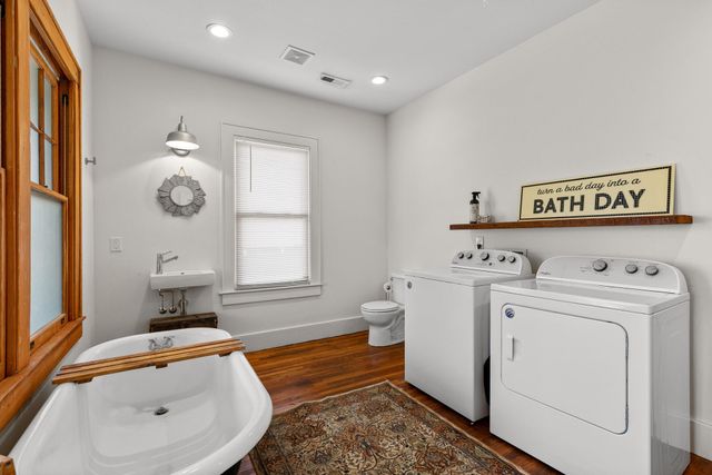 1035 E 5th Street, Chattanooga, TN 37403