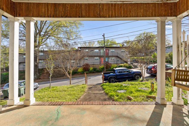 1035 E 5th Street, Chattanooga, TN 37403