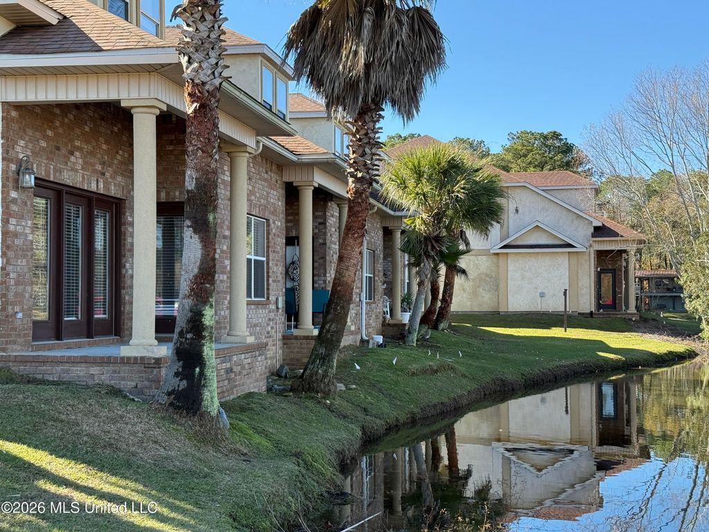 212 Capri Place, 212, Ocean Springs, MS 39564