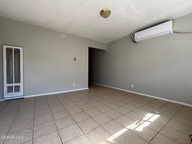 3906 Harrison Avenue 2, El Paso, TX 79930