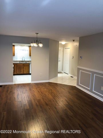 126 Concordia Circle 126G, Monroe, NJ 08831