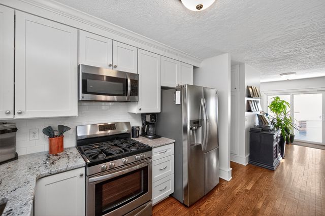 2829 49th Street, Des Moines, IA 50310