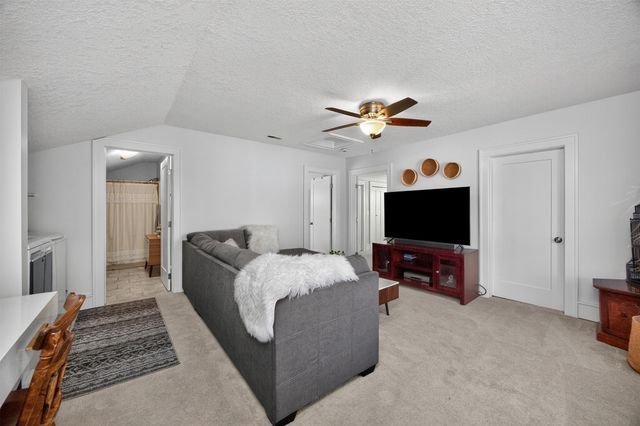 2829 49th Street, Des Moines, IA 50310