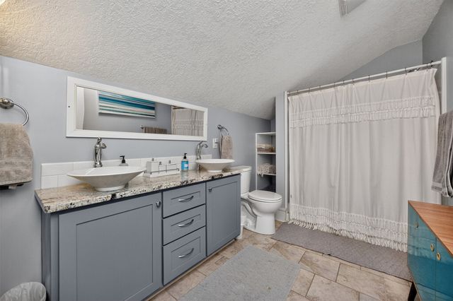 2829 49th Street, Des Moines, IA 50310