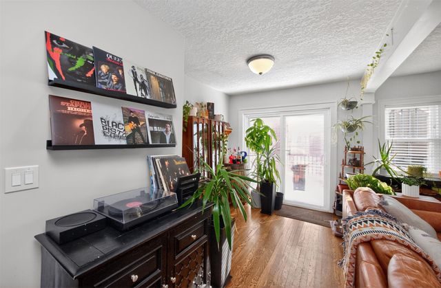 2829 49th Street, Des Moines, IA 50310