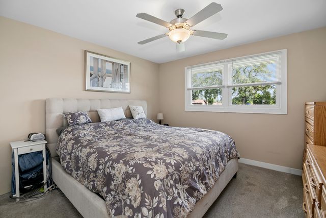 7416 S Octavia Avenue, Bridgeview, IL 60455