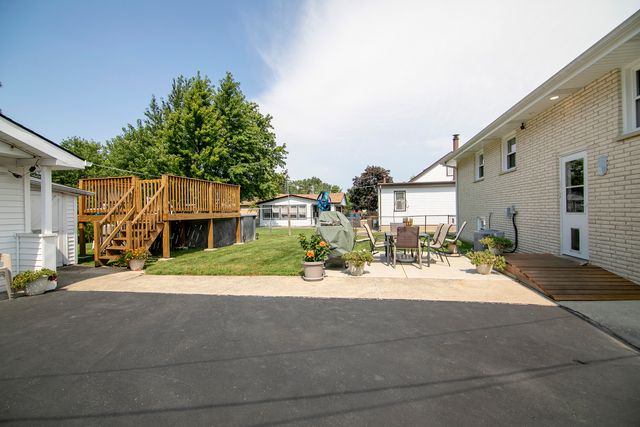 7416 S Octavia Avenue, Bridgeview, IL 60455